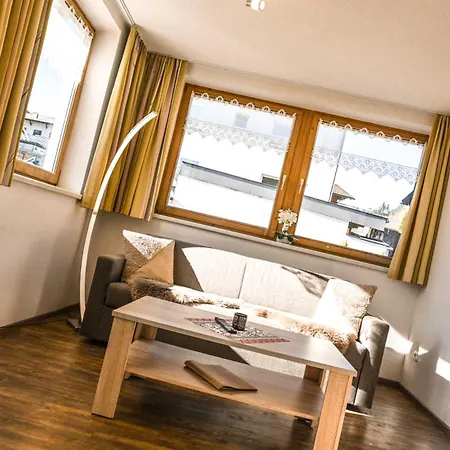 Appartements Schwarzer Adler Elbigenalp Exterior photo