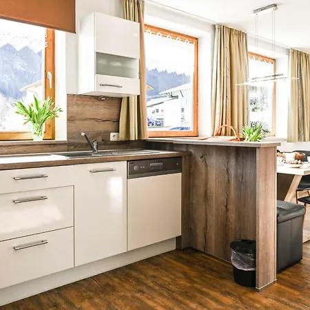 Appartements Schwarzer Adler Elbigenalp Exterior photo