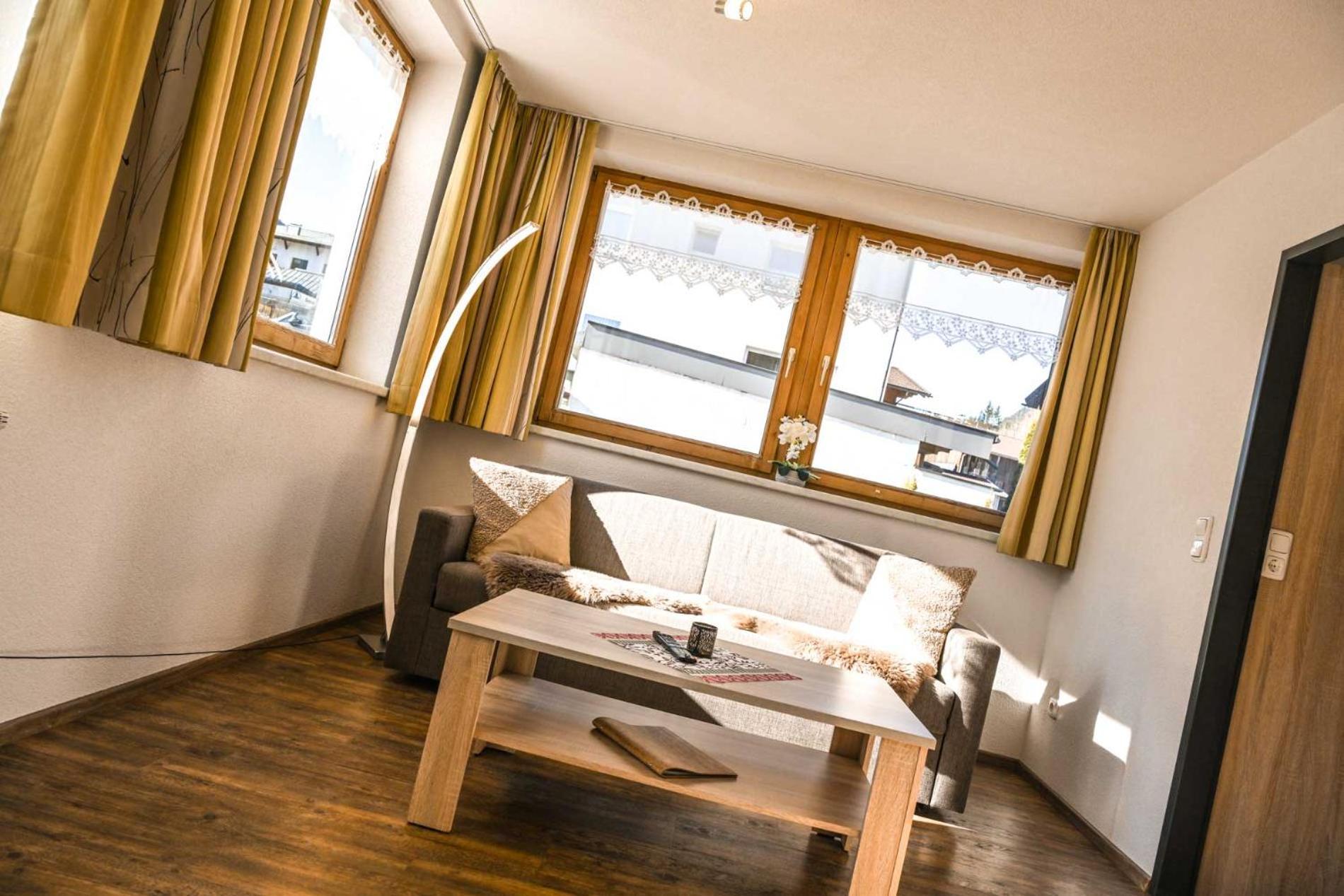 Apartment Schwarzer Adler Elbigenalp